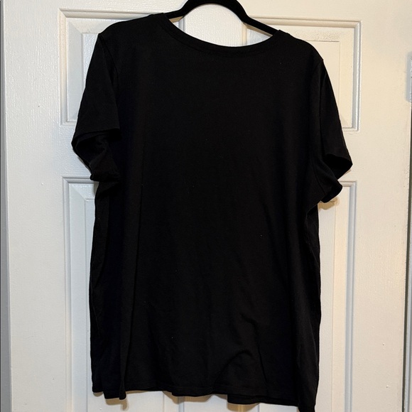 Black T-Shirt with Pink 'Sex and the City' Print - Picture 4 of 7